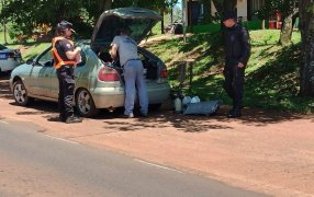 Misiones: Detectaron droga oculta dentro del baúl de un auto y detuvieron al conductor en San José