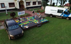 Prefectura Naval Argentina secuestró dos cargamentos de marihuana en Misiones