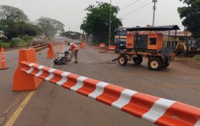 Posadas: La DNV informa, debido a los trabajos de soterramiento de la intersección de las Avenidas; Quaranta y San Martín se han establecido desvíos temporales para los conductores que circulen por la zona