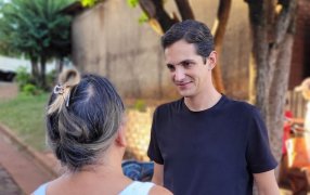 Apóstoles: Gastón Caballero continúa su recorrida por el Municipio y también participó con alumnos de un programa radial en un establecimiento educativo