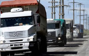 “Inexplicable e inoportuno”: Los transportistas de cargas cuestionaron el paro general