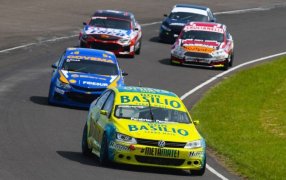 Entre Ríos: Carlos Okulovich, el mejor de la legión misionera en el inicio del TN en el Autódromo Ciudad de Paraná