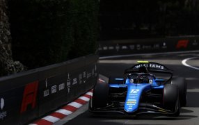 El piloto argentino Franco Colapinto fue quinto en el Sprint de FIA Fórmula 2 de Montecarlo y el británico Taylor Barnard festejó por primera vez en el año