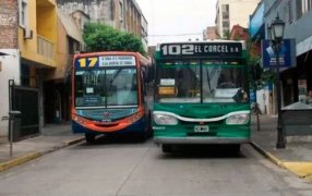 Se levantó el paro de colectivos en el interior del país