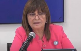 Patricia Bullrich anunció un protocolo antipiquetes: "Se usará la fuerza proporcional a la resistencia"