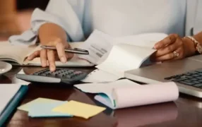 Señales negativas para el sector: La morosidad creciente en tarjetas pone en alerta a las acciones de los bancos