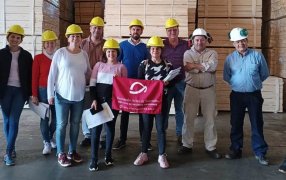 Estudiantes del Instituto Saavedra, sede Apóstoles realizaron una visita técnica a la Empresa Forestal y Ganadera Indumarca S.A., en Concepción de la Sierra