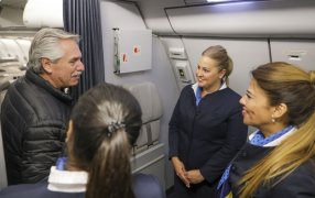 Desde Madrid, el Presidente llegó al país luego de una visita oficial a París y la Cumbre del G20 en Bali