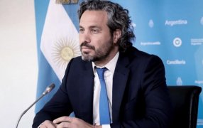 Cumbre en Indonesia: El Canciller Santiago Cafiero sustituyó a Alberto Fernández en el G20 y aseguró que el mundo "necesita recuperar la paz"