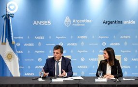 Anunciaron un aumento del 15,6% en las jubilaciones más un bono de 10 mil pesos por tres meses