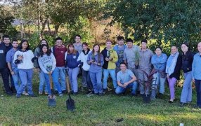 Jornada de Cuidado del Medio Ambiente junto a estudiantes secundarios