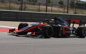 Argentinos en el exterior: Nico Varrone comenzó con las pruebas de la Fórmula 2 en el MotorLand de Aragón en España