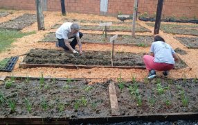 Posadas: Comenzaron los talleres en el Centro de Prevención Nocturno Municipal, el programa incluye siete talleres que abarcan desde huerta hasta atención médica, diseñados para brindar apoyo a la comunidad
