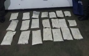 Trasladaban ocultos 18 kilos de cocaína: Dos personas resultaron detenidas