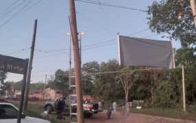 Puerto Iguazú: Operario de servicios de internet sufrió graves quemaduras al tocar cables de alta tensión