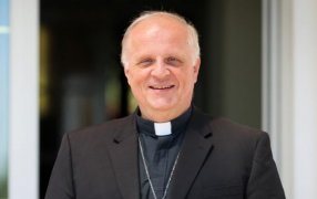 El nuevo Nuncio Apostólico expresó su deseo de fortalecer la unidad con la Iglesia Argentina