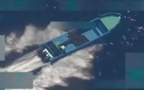 Estados Unidos ataca a una embarcación en el Pacífico en una aparente expansión de su campaña contra presuntos narcotraficantes