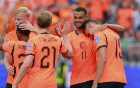 Copa del Mundo: Países Bajos aplastó a Suecia y encamina la clasificación en el Mundial 2026