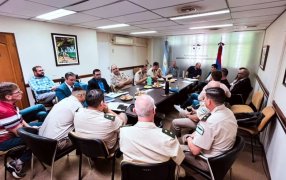 La provincia de Misiones reúne a Fuerzas Federales para abordar la escalada del contrabando de tabaco en la frontera norte