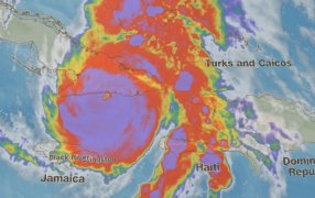 El huracán Melissa toca tierra en Cuba, como de categoría 3 con vientos máximos sostenidos de 194 Km/h