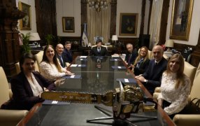 El Presidente Milei recibió a Legisladores de Estados Unidos y anunció una inversión de 8.000 millones de dólares de farmacéuticas