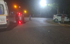 Posadas: Un hombre de 57 años falleció en un siniestro vial en la intersección de las Avenidas; Santa Catalina y Chacabuco, hay dos personas hospitalizadas