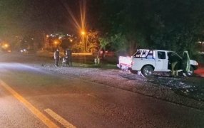 Garuhapé: Siniestro vial en sobre la Ruta Nacional Nº 12, dejó únicamente daños materiales, cuyos conductores resultaron ilesos
