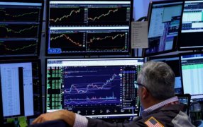 Mercados: Suben los bonos y baja el riesgo país tras la cancelación de vencimientos de deuda en dólares