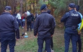 La Policía de Misiones frenó una toma de terrenos en el Municipio de Jardín América, hay seis jóvenes demorados
