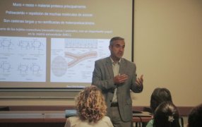 Destacado neurólogo de Buenos Aires disertó sobre enfermedades raras en el Hospital Madariaga en la ciudad de Posadas