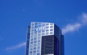 Decisión favorable a la Argentina: La Justicia en Nueva York rechazó el pedido de Burford para revisar la sentencia en el juicio YPF