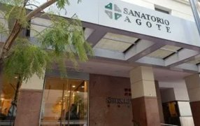 La salud de César Luis Menotti: Fue operado y sigue internado, había sido hospitalizado en el Sanatorio Agote durante la tarde del día domingo por una severa anemia