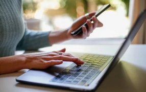 Marcha atrás con las subas de telefonía celular, cable e internet: Fijan tope mensual