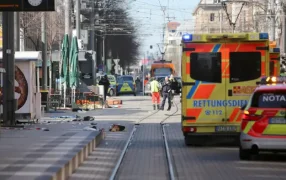 Al menos una persona murió en un ataque con coche en la ciudad alemana de Mannheim, según la Policía