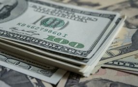 Mercado cambiario: El dólar blue se vuelve a disparar y supera con creces los 1.400 pesos