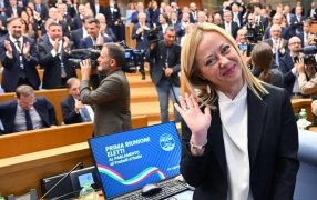 Giorgia Meloni juró como nueva Primera Ministra de Italia, también prestaron juramento los 24 Ministros que integran su gabinete