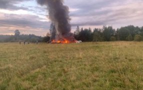 Yevgeny Prigozhin, líder del Grupo Wagner, estaba a bordo de un avión que se estrelló, según medios estatales rusos