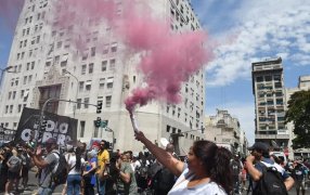 Protesta de Unidad Piquetera en C.A.B.A.,: Corte y amenaza de acampe en la 9 de Julio por planes Potenciar Trabajo