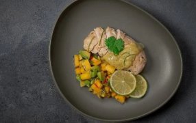 Gastronomía: Receta pollo con salsa de mango y cilantro