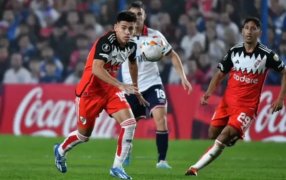 Copa Libertadores: River Plate se durmió, empató 2 a 2 ante Nacional en Montevideo y postergó su clasificación a octavos