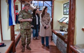 Visita a Río Negro: La Vicepresidente Victoria Villarruel se reunió con empresarios en Bariloche y visitó la Escuela Militar de Montaña