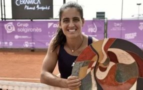Tenis: La argentina Lourdes Carlé hizo historia en España, primer título de su carrera ¡y pase a Roland Garros!