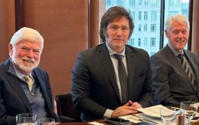 Javier Milei almorzó con el ex presidente Bill Clinton en Nueva York