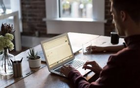Mercado laboral: Home office, una empresa implementa programas de nutrición para sus empleados