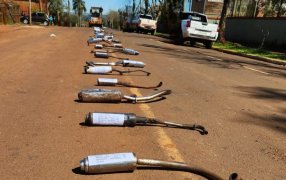 Compactaron más de 50 escapes pertenecientes a motocicletas que producían contaminación sonora, en el Municipio de Puerto Rico