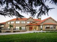 Primer hotel internaciona