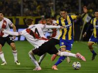 River Plate cayó 2 a 1 co