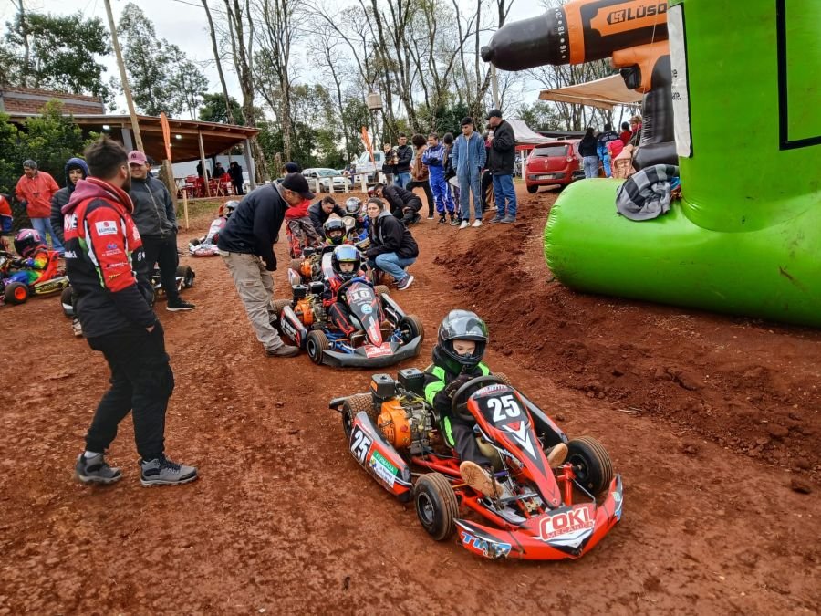 Misionero de Karting en Circuito Terrado: Valentino Chavero Barchuk se llevó un podio P2 de la divisional para la ciudad de Apóstoles