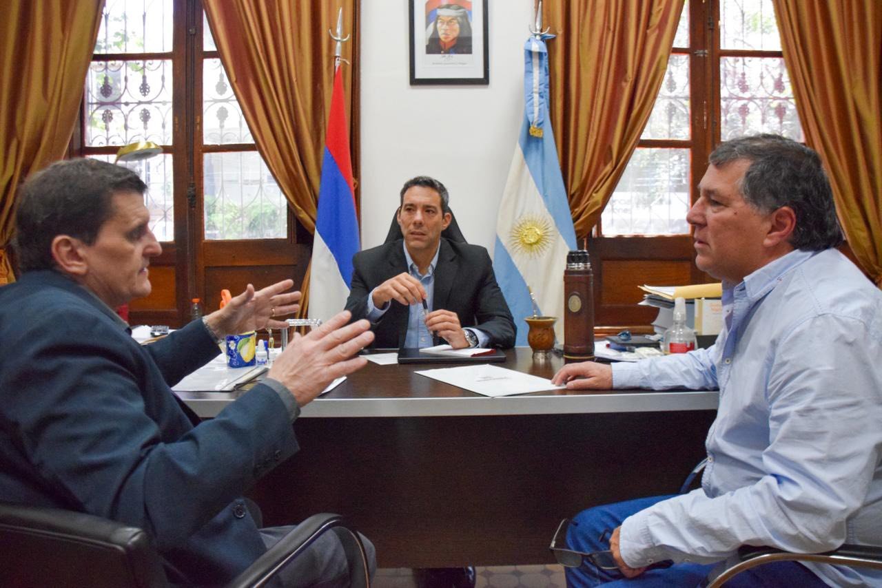 El Ministro Adolfo Safrán mantuvo una reunión con Luis Aquino, Interventor Organizador del nuevo Municipio de Dos Hermanas