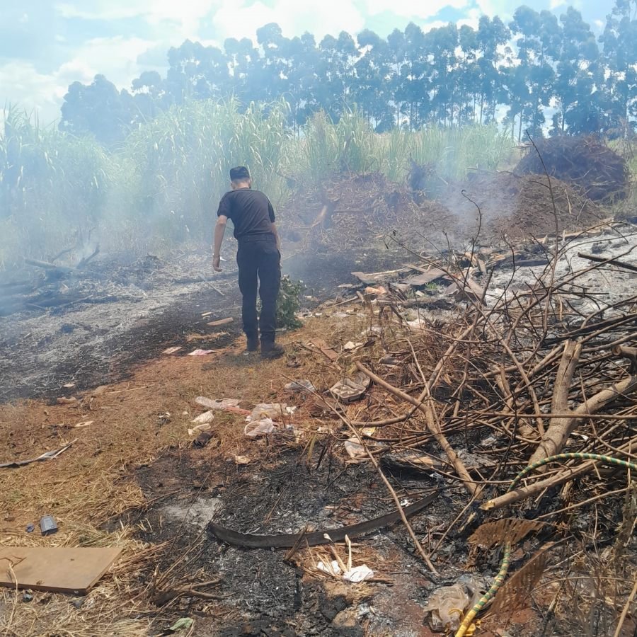 Leandro N. Alem: Controlaron un principio de incendio en la zona de un basural del Barrio 20 de Junio Este